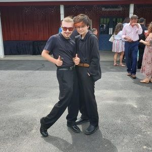 Meet your Posher, Eli